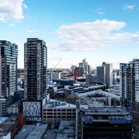 Roomerang At Eureka Tower Melbourne Exterior photo